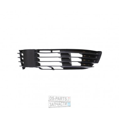 Решетка в бампер (левая) для Volkswagen Passat B5 (GP) 11.2000-05.2005. Без отверстия под ПТФ. Новая!